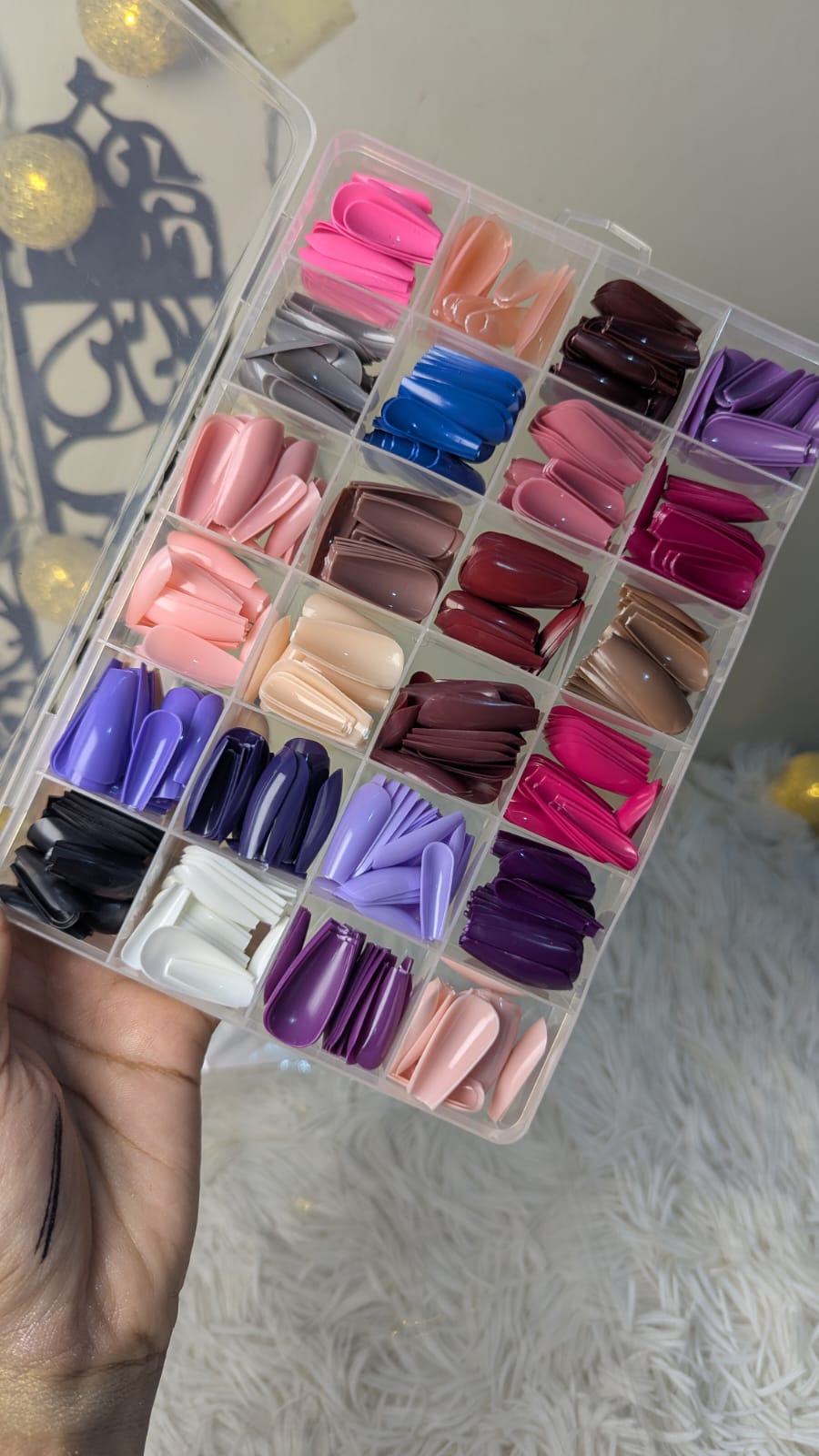 Artificial Nails - 24 Different Colors