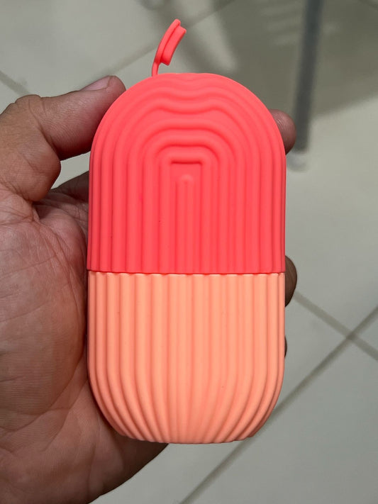 Premium Heavy Quality UnLeak-able  Silicone Ice Roller (Shopper Packing)