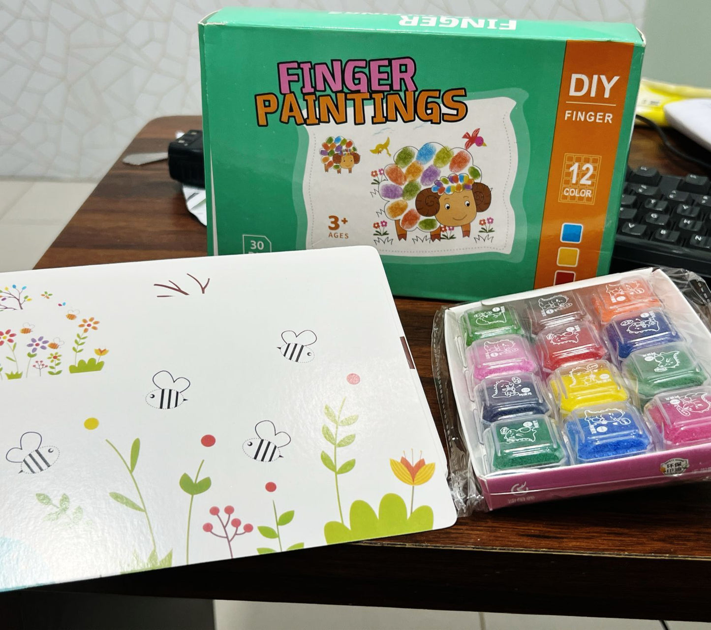 New DIY Kids Finger Painting Cards Set with 30pcs Cards and 12 Foamic colours