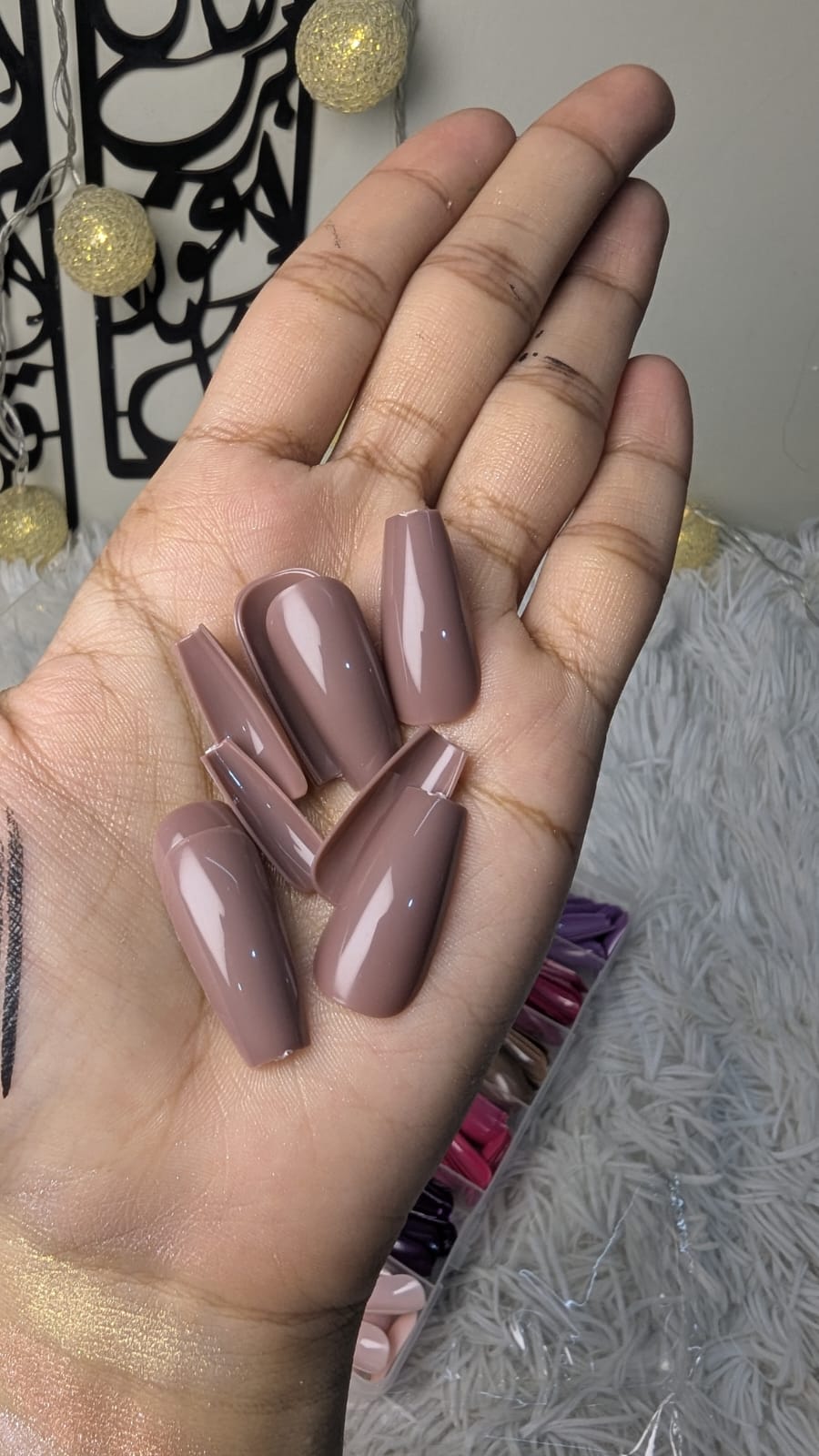 Artificial Nails - 24 Different Colors